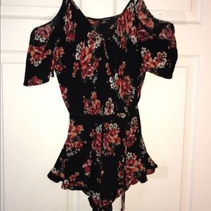 Romper worn once!